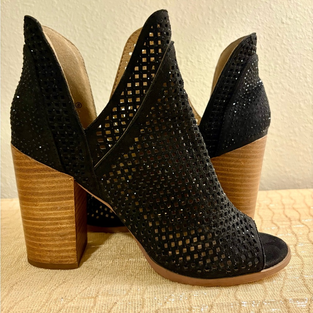 BOOTIE BUNDLE! - image 1